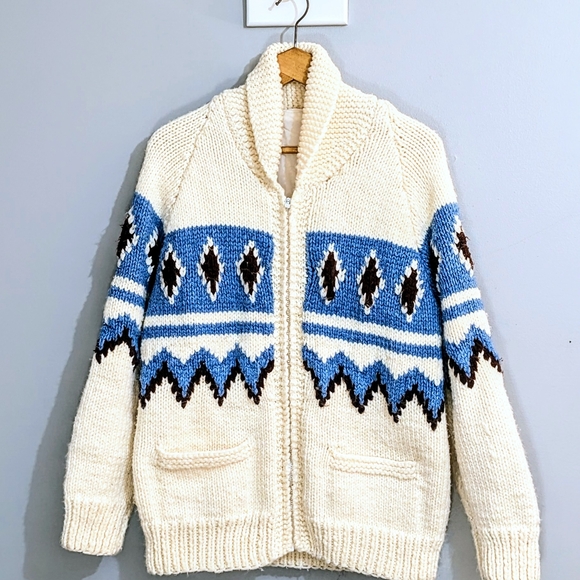 (L) Vintage Cream Knit Lined Cardigan with Blue and Red/Brown Geometric Patterns - Picture 1 of 7